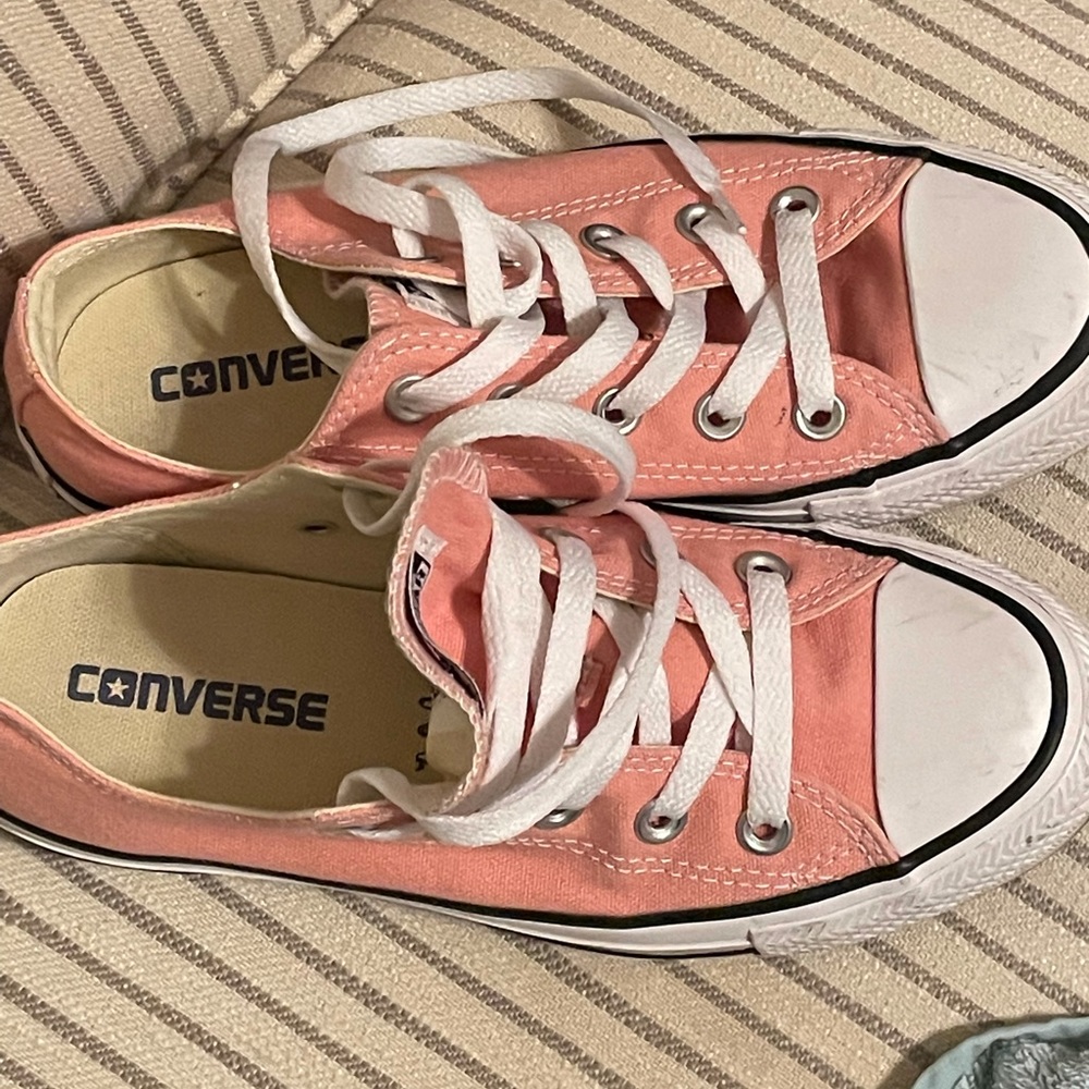 Pink converse sneakers size 6